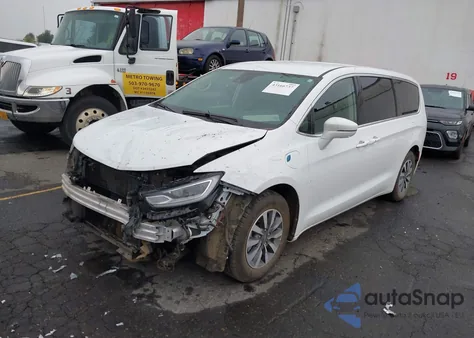 2022 Chrysler Pacifica Hybrid Touring L z USA, uszkodzony, nr VIN 2C4RC1L70NR121525